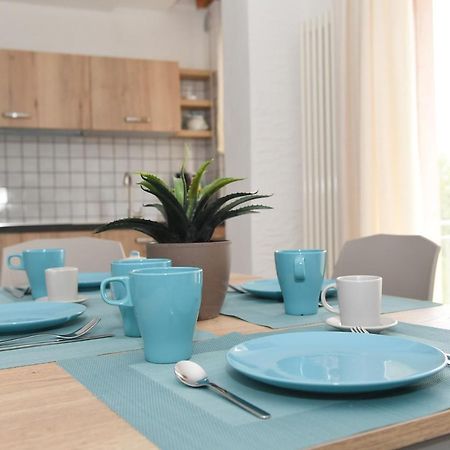 Blue Apartment - A Due Passi Dal Lago, Parcheggio Privato Lazise Eksteriør bilde