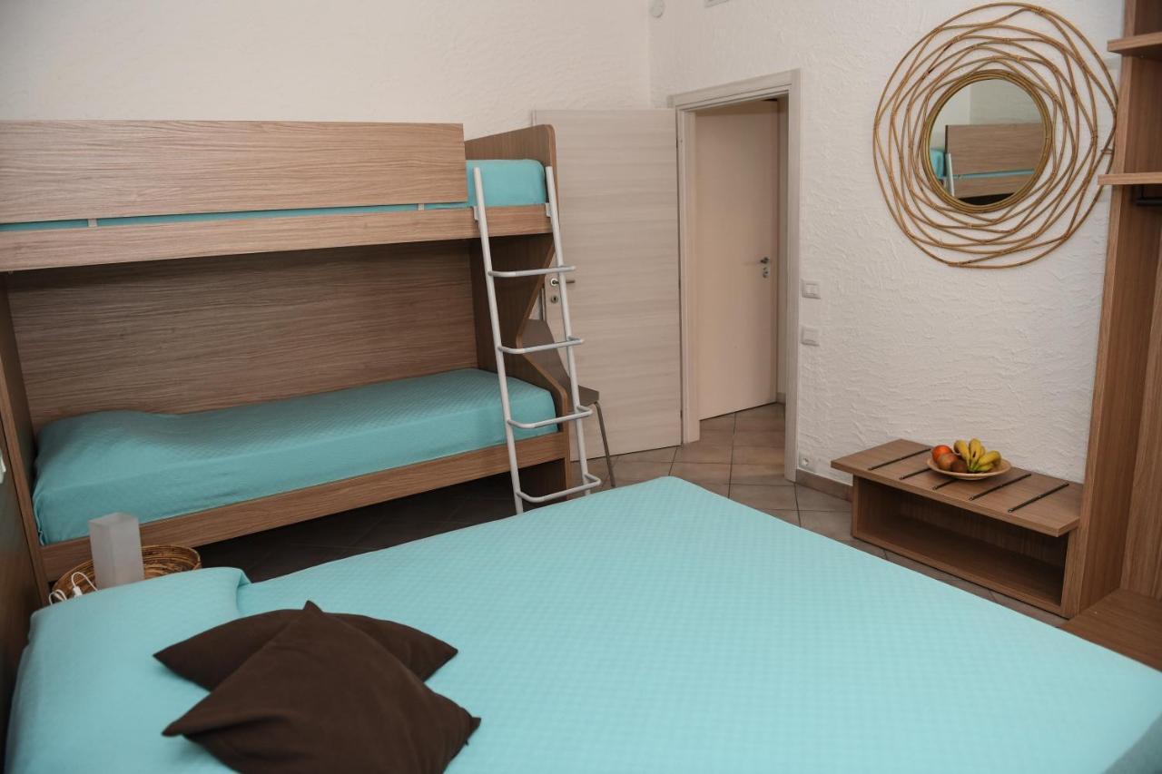 Blue Apartment - A Due Passi Dal Lago, Parcheggio Privato Lazise Eksteriør bilde