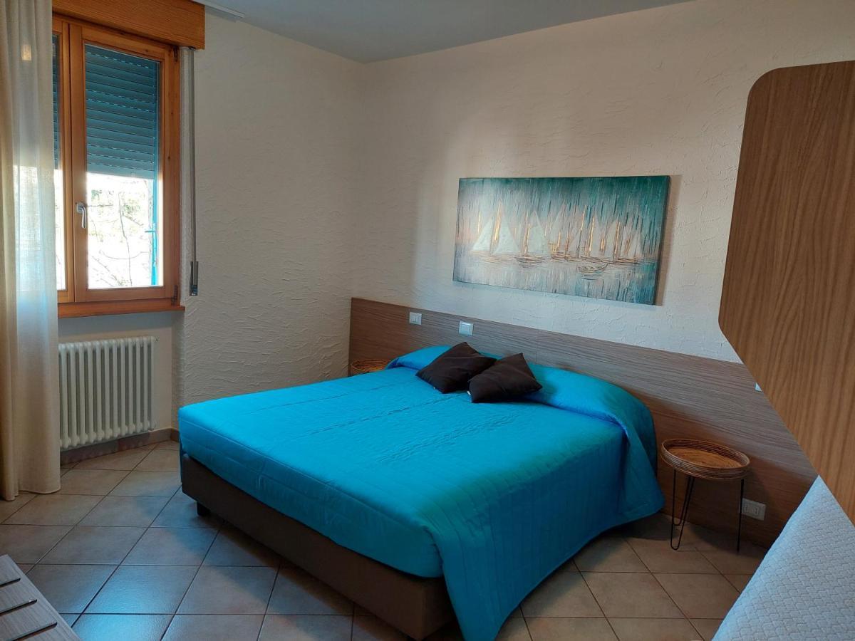 Blue Apartment - A Due Passi Dal Lago, Parcheggio Privato Lazise Eksteriør bilde